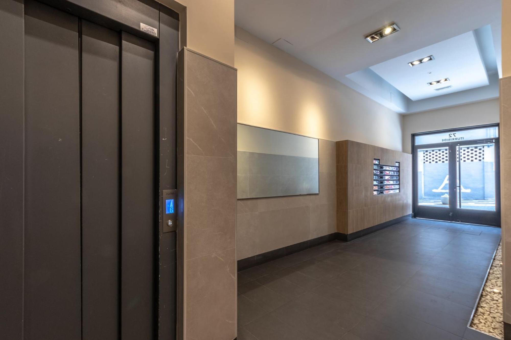 Inside Old Town By Eba Homes Bilbao Exteriör bild